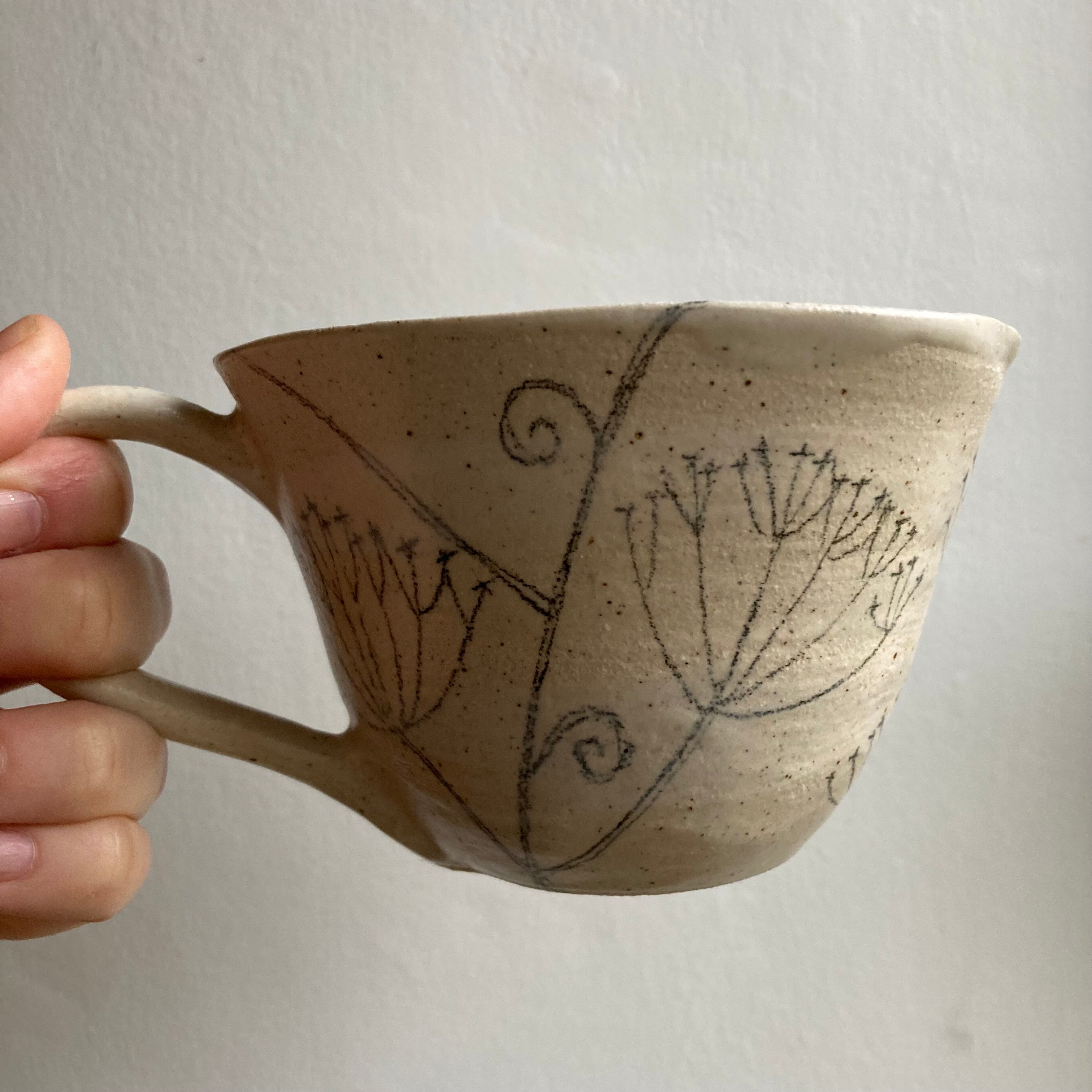 Wobble mug with cow parsley sketch
